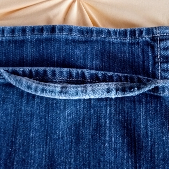 Jean Bundle - Picture 6 of 13